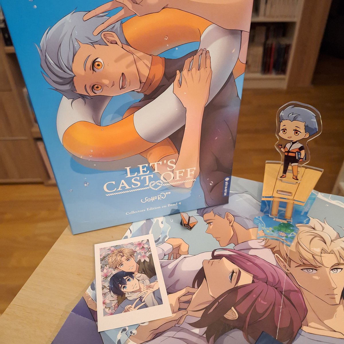 MissBfly_Kame's tweet photo. Mein kleine Bestellung von @altraverse_de kam heute schon an. Eigentlich ist noch mehr auf liste aber das muss ich auf später verschieben 🙈
Diesmal kam die Collector Editionen vom Band 4 für von Let's Cast off von @schornee_ 
Und Dangerous Convenience Band 3 ❤️❤️❤️ https://t.co/vJSoHKYBQi