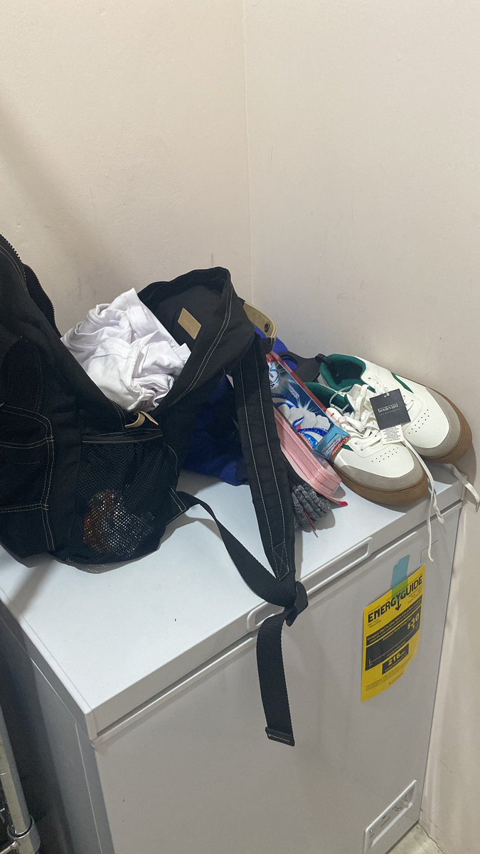 Nairobi_1998's tweet photo. Sera que me mudo a mi trabajo 🤨🫢 pregunta sería https://t.co/qyqcYM4dxl