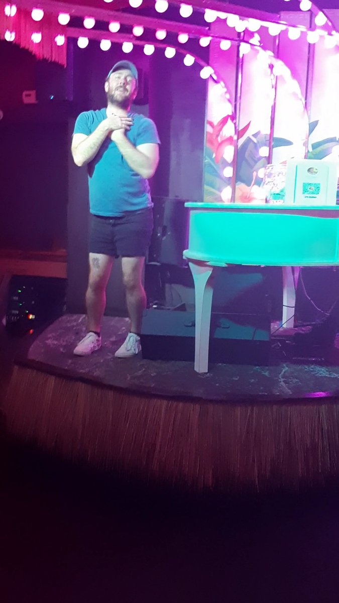 DannyShazam's tweet photo. Seeing @ohmaryplay in NYC was amazing!!! Seeing the old wooden escalators at Macy's beforehand, and then an amazing time afterwards getting drinks at The Friki Tiki. They were so good, in fact, that Mitchell got on stage to dance to "Hot to Go" by @ChappellRoan hahahhahahah https://t.co/sVCBRGM7MZ
