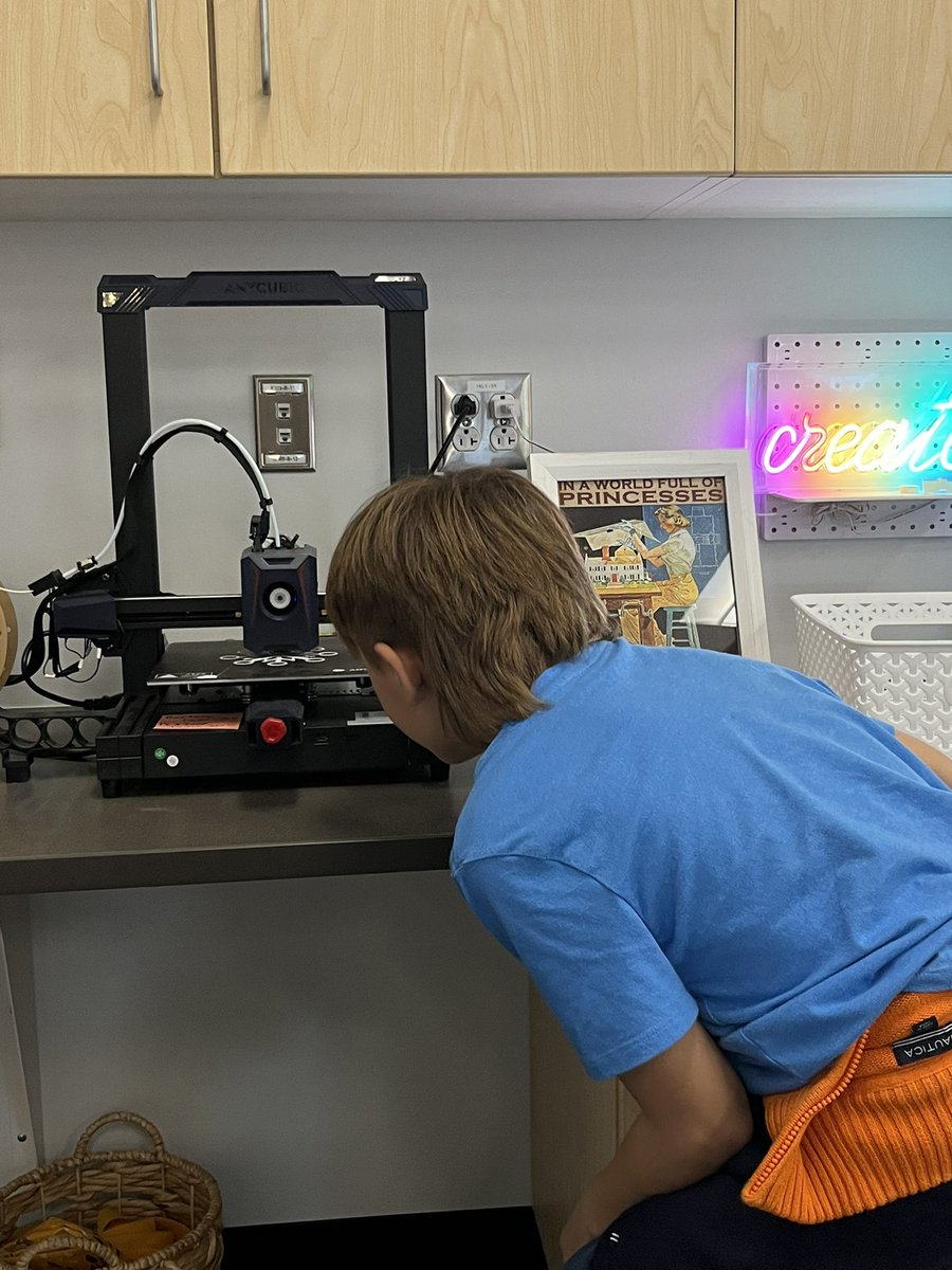 “It’s like magic!” #3dprinting <a href="/MrsBenzTIS/">Mrs. Benz</a>