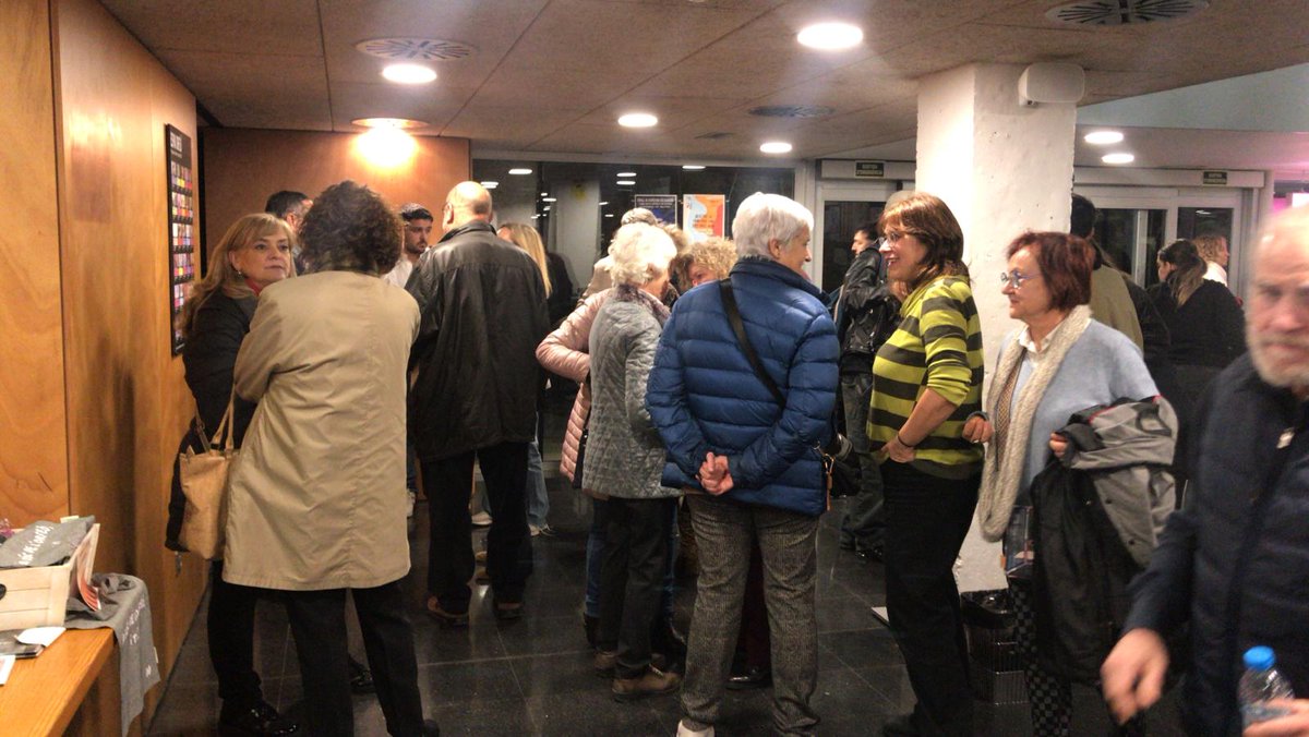 voluntaris_cat's tweet photo. @paerialleida @DiputacioLleida @EmausRural @arrels_stignasi @RamonNicolau1 @_ramonfarre ✨Anem posant punt final a la celebració del #DiaInternacionaldelVoluntariat a #Lleida.

🥂Gràcies a tothom per aquesta tarda tan especial, compartint la força del #VoluntariatPelBéComú.

Ep❗️Encara queda més #DIV2024! Dijous tancarem les commemoracions a #Barcelona. 🚀🙌 https://t.co/i8fOTCemg3