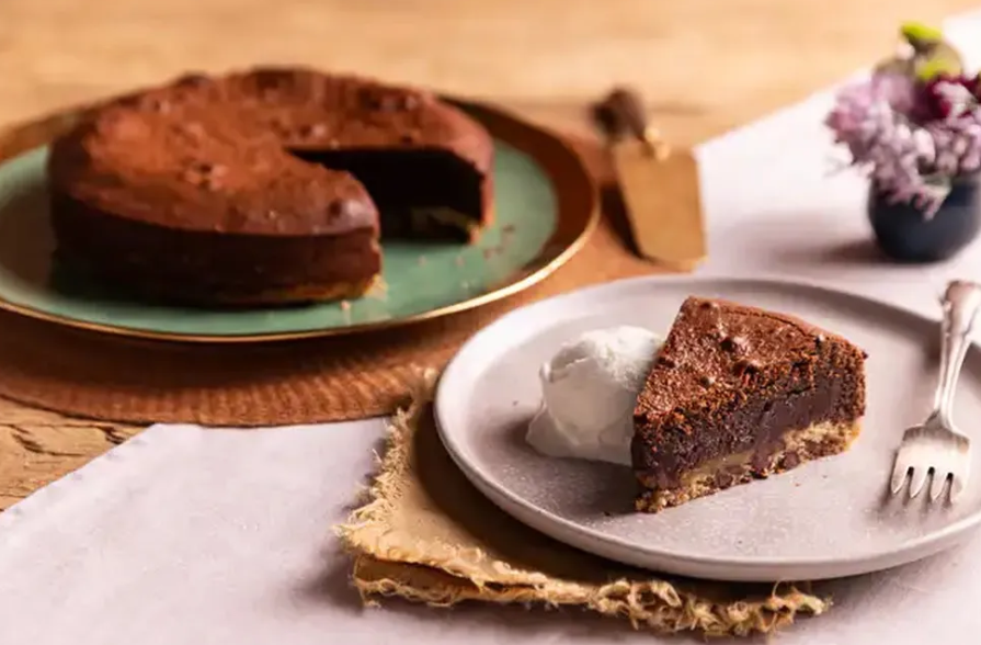 dalicreator's tweet image. Torta brookie The Irresistible Brookie Tart by Rita Lobo: A Culinary Delight open.substack.com/pub/dalai78/p/… 

#BrookieTart, #DessertRecipe, #PracticalKitchen, #Brownie, #Cookie