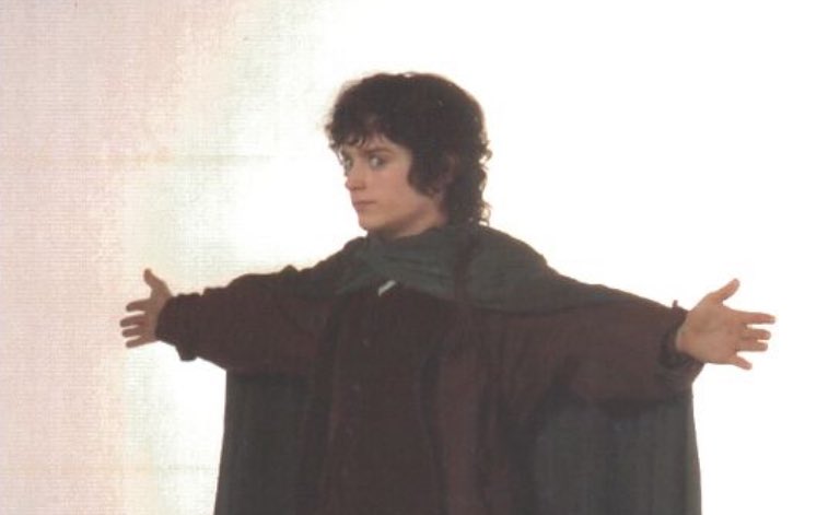 behind the scenes lotr pictures with mildly uncomfortable auras