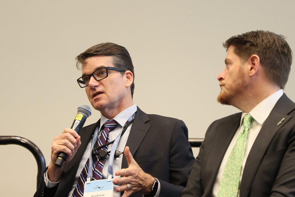 At #Deploy24 @WhiteHouseCSO Andrew Mayock joined <a href="/ENERGY/">U.S. Department of Energy</a>, <a href="/Ameresco/">Ameresco, Inc.</a>, and <a href="/DeptofDefense/">Department of Defense 🇺🇸</a> to share how under <a href="/POTUS/">President Donald J. Trump</a> 's leadership, we’ve delivered a cleaner, more resilient Federal Government while growing America’s economy.