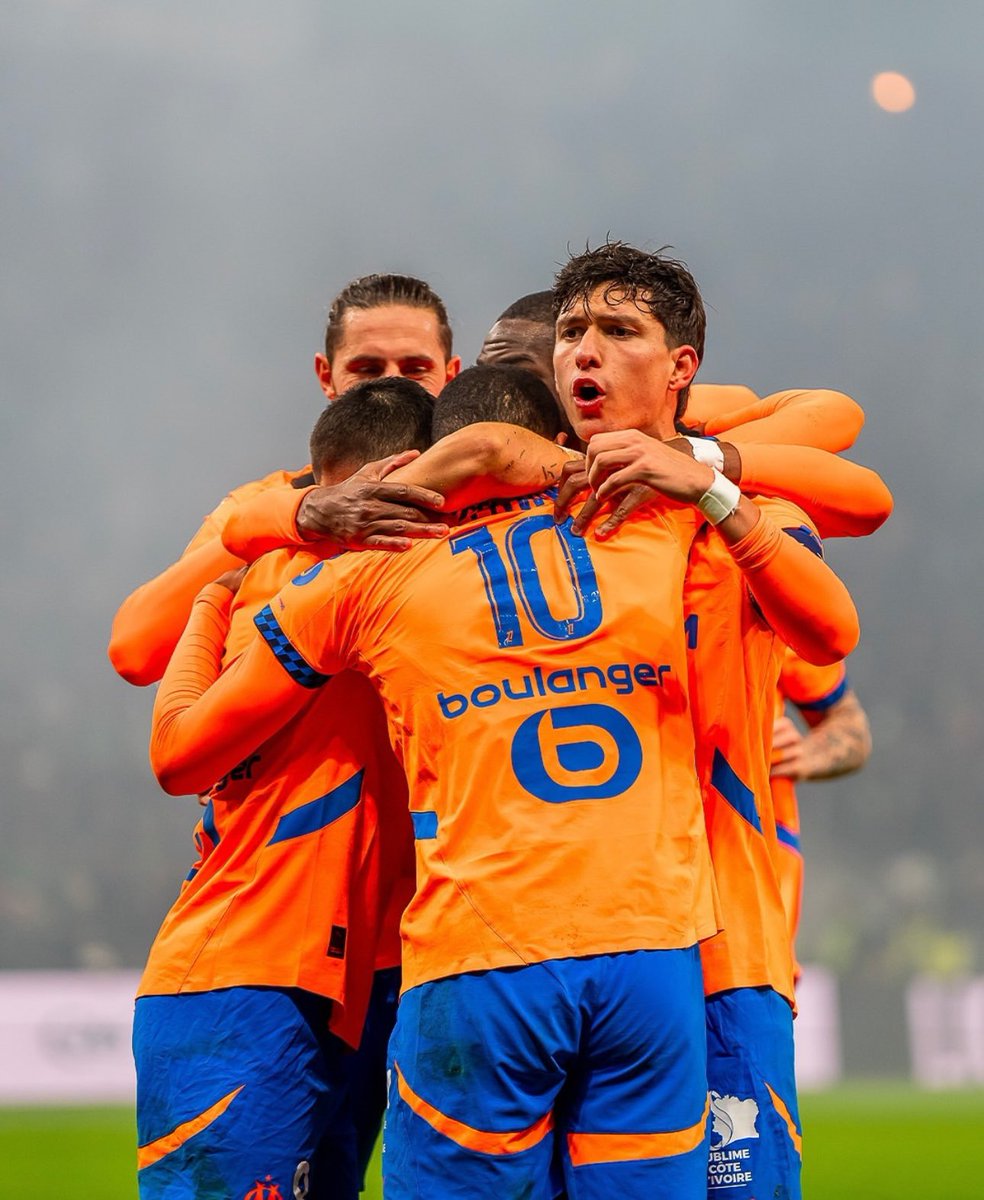 Monter tous dans le train !