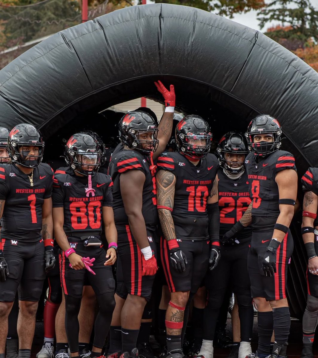 Blessed to receive an offer to Western Oregon University!! #AGTG

<a href="/MattOverlin/">Matt Overlin</a> 
<a href="/WOU_FB/">WOU Football</a> 
<a href="/CoachAbbasi/">Coach Abbasi</a>