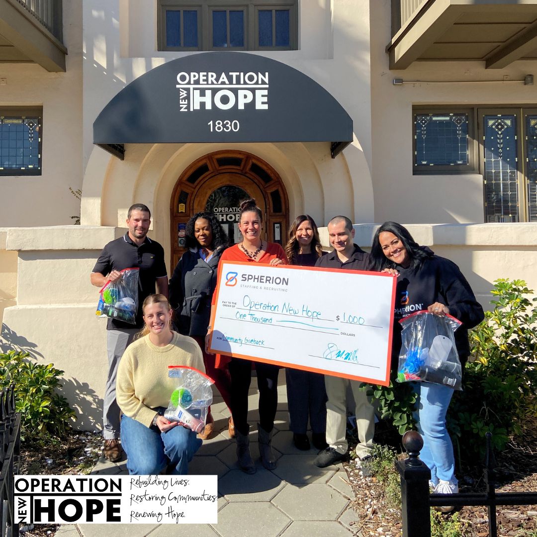 renewhope's tweet photo. Thank you Spherion Staffing!🎉 They assembled Welcome Home Kits, made a generous donation last Friday! Thank you for providing essential hygiene items to support our clients as they transition home. 🙌 #CommunitySupport #HopeStartsHere #donation #reentry https://t.co/k9yDpOJDcj