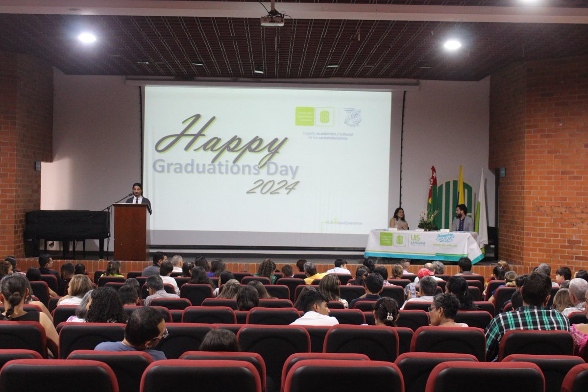 UIS's tweet photo. 🎓✨ ¡Momento de orgullo! Hoy en la UIS celebramos a 193 nuevos graduados del Instituto de Lenguas en los niveles Pre-teenagers, Teenagers y Conversacional. Su dedicación y esfuerzo brillan en cada uno de ustedes. ¡Felicidades a todos! 🌟 #SucedeAhora #MomentosUIS #GradosUIS https://t.co/pe4Wyac2LW