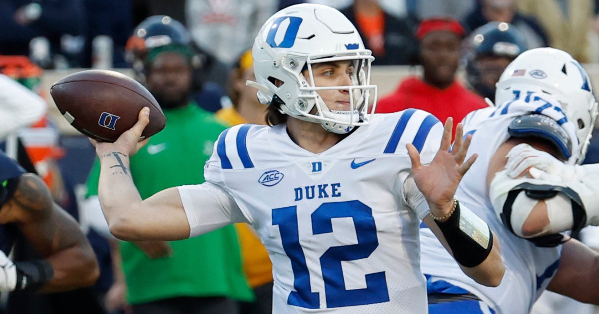 PeteNakos's tweet photo. Duke quarterback Grayson Loftis plans to enter the transfer portal, his agent @ShaneBurnham52 tells @on3.

He’s thrown for 1,006 yards and 8 touchdowns in 2 seasons with the Blue Devils. 

https://t.co/wMrfFrdlE6 https://t.co/diptOVQwYH