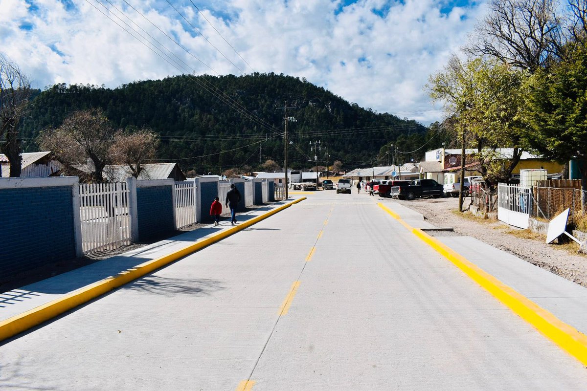 SRNYMA's tweet photo. El @gobdgo, a través de la SRNMA que encabeza @claudiahepan, siempre tendrá la disposición de colaborar en este proyecto, donde además se resalta la transparencia y rendición de cuentas. 🚗

#GobiernoConValor ❤️
#DurangoSustentable 🌿 https://t.co/43UDSSp464