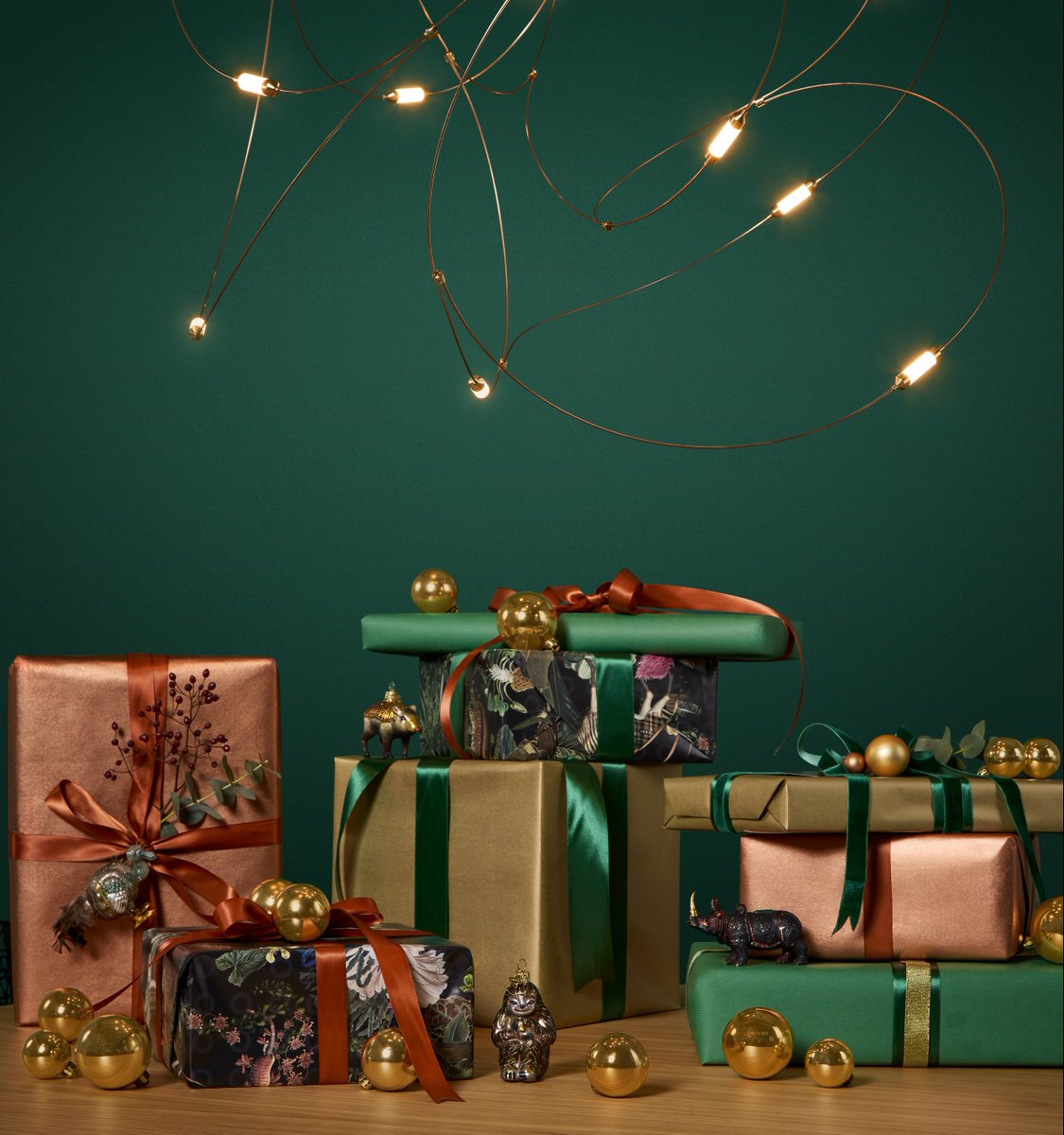 ELDesignlights's tweet photo. The perfect gift awaits! For the design lover in your life, our curated collection offers timeless pieces to elevate every space and brighten the holidays. https://t.co/SAdZIJbEng