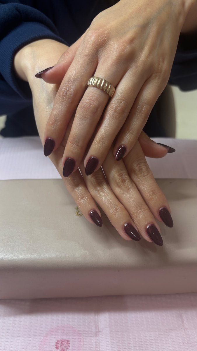 I forgot the name to this OPI polish but it was giving baby 💅 ✨