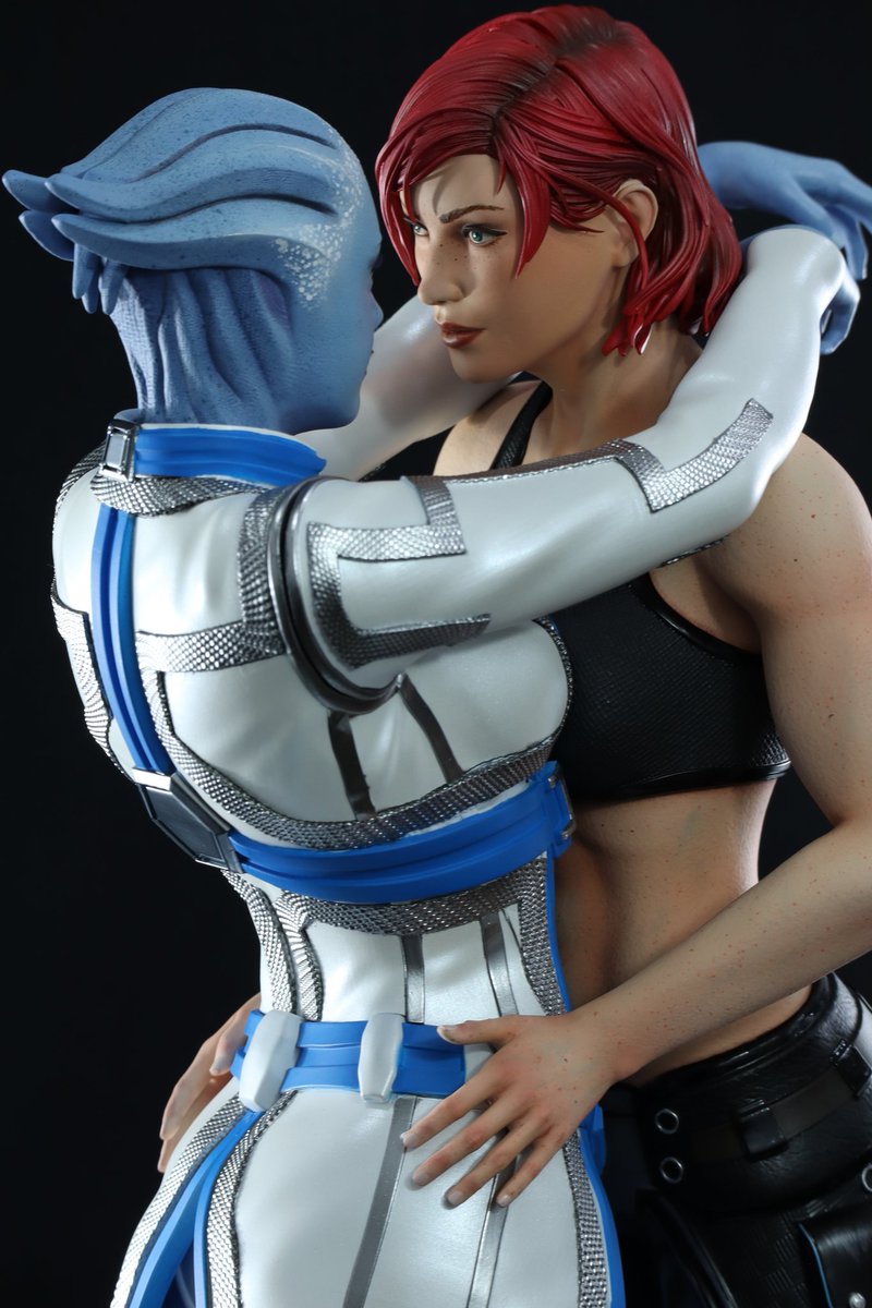 Embrace Eternity alternate sculpt