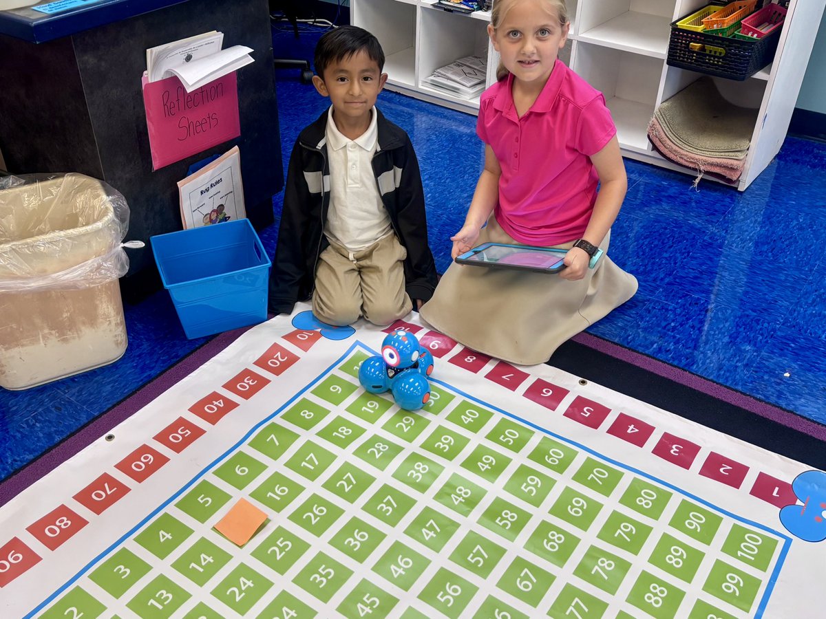 TBE_Tech's tweet photo. #firstgrade &amp; #kindergarten #Technology classes @TommieBarfield started #coding N robot centers today part of 🌎 wide @hourofcode ! #Dashrobot @WonderWorkshop #BlueBot &amp; #codeapillar app on #ipad @AppleEDU @fisherprice https://t.co/eWXUnzV7eR