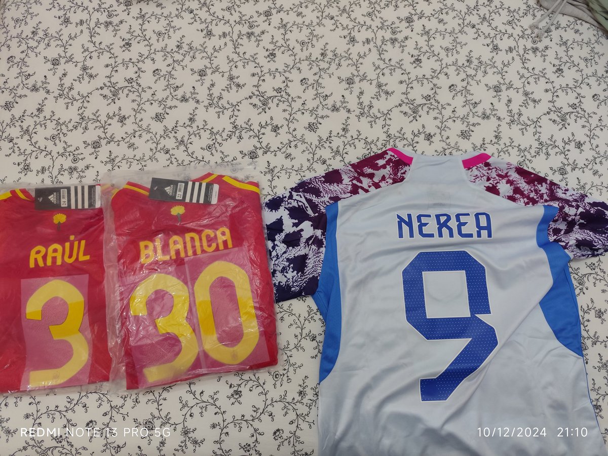 pucelats's tweet photo. Otro envío recibido de la mano de @OLOMEsports. Calidad y rapidez. Gracias!! https://t.co/lZW1cXcOIS