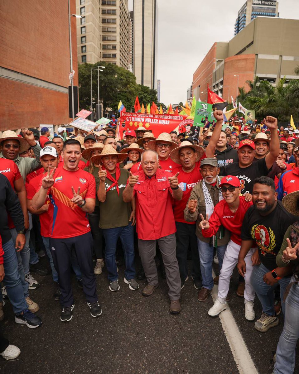 MijpVzla's tweet image. &quot;Con toda la carga histórica de ética, moral y dignidad que tiene la Batalla de Santa Inés, el Pueblo sale hoy (...) a enviarles mensajes al mundo de que Venezuela está cada día más unida, nuestro Pueblo, en fusión popular-militar-policial perfecta, más unidos, más comprometidos&quot;