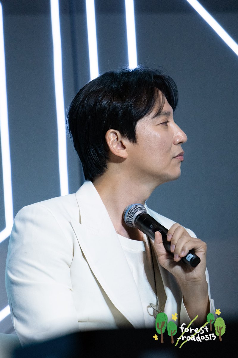 241207 #우최쇼 #김남길 #KimNamGil #show_smg #우주최강쇼

*힝구그자체
*물마시는 즐거운쿼카
*빵터진 귀요미
*근데 마이크는 왜그러는?
목이 시원한 느낌일까?

💜 업로드 날짜를 너무 많이 틀려서 어찌할지 모르겠다.
그나마 라룸 적응시작한듯. 빨라짐.