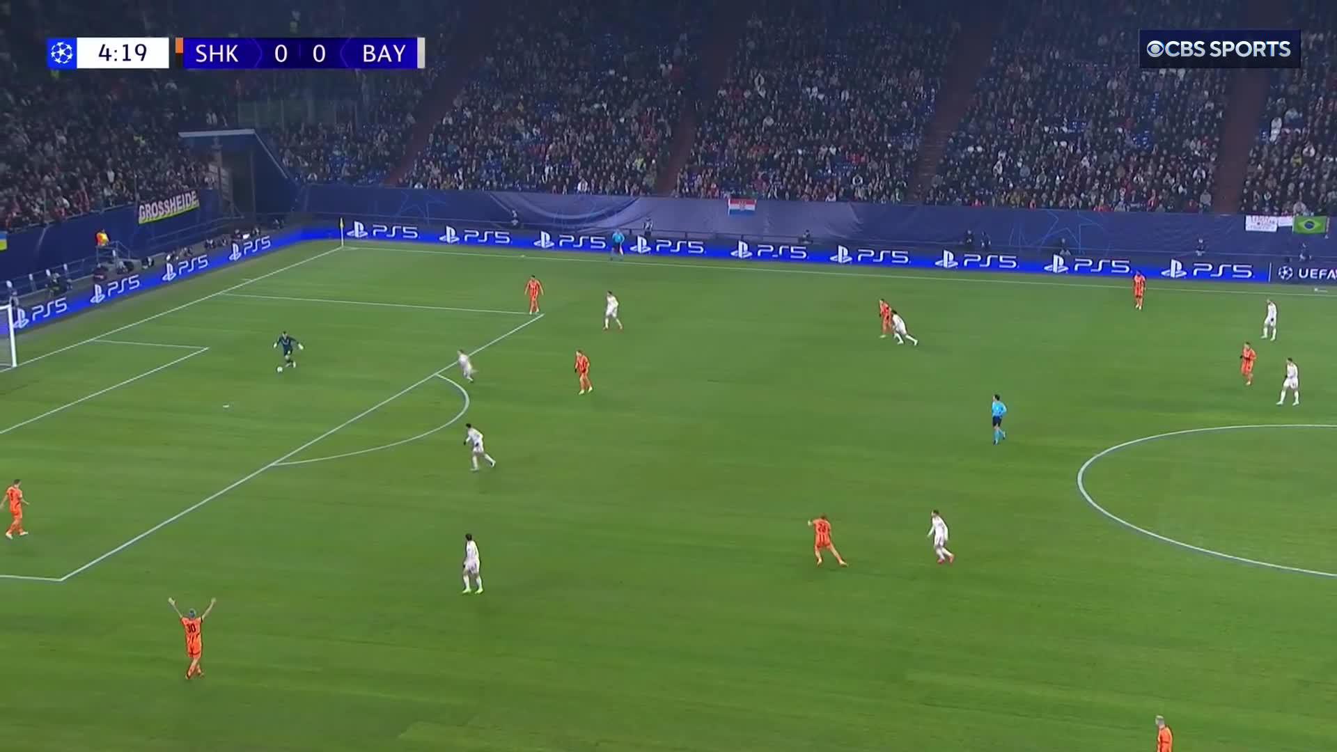 21-year old Kevin with a big run and finish to give FC Shakhtar Donetsk the opening goal  🎯