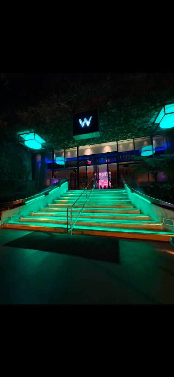 MylesFlocka0's tweet photo. Stayed at the W for all the times I took an L 

Closing out ‘24 travel with productivity, sunshine and gratitude. Ty LA https://t.co/5oi2BAySbD