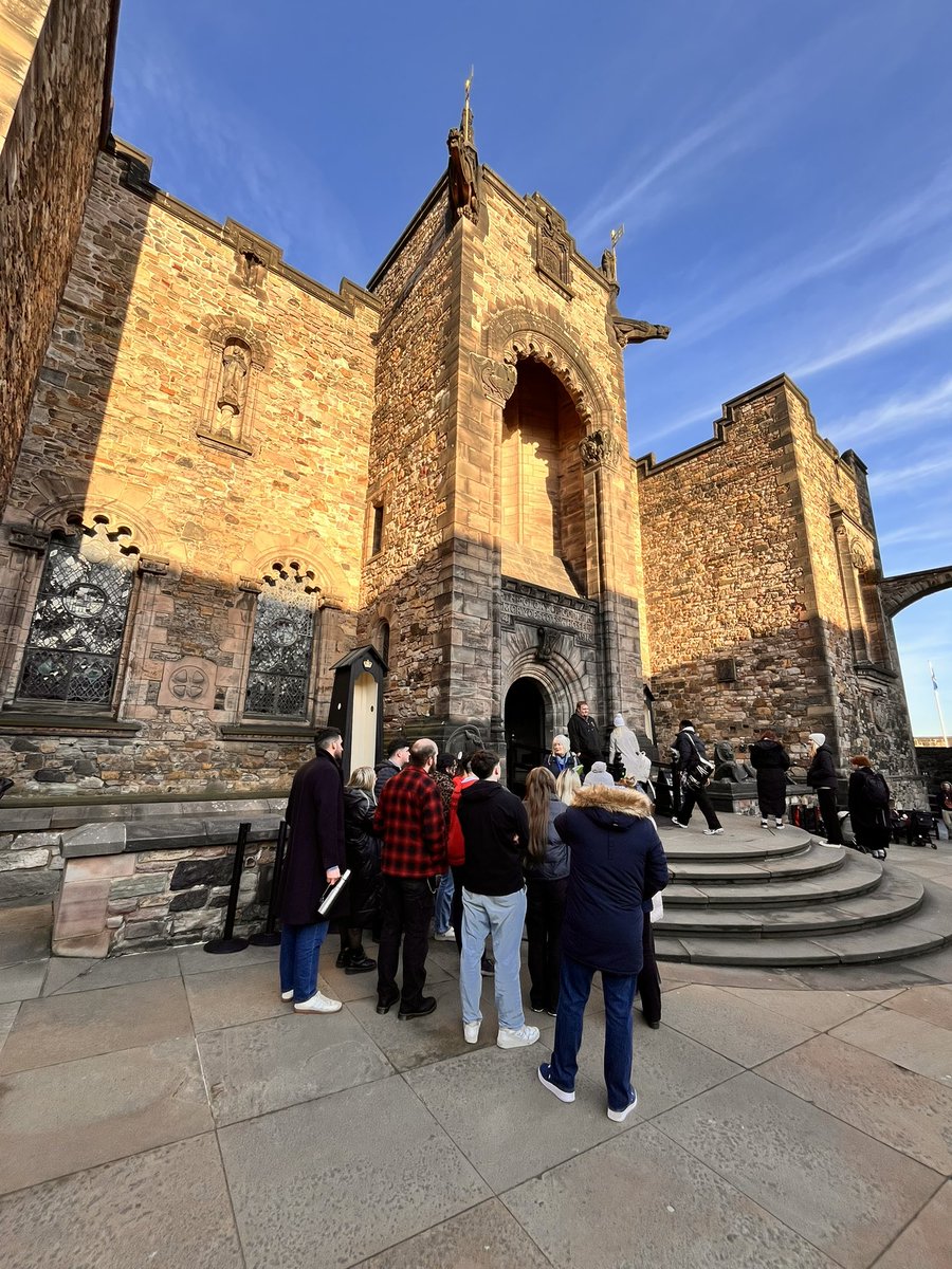 Dr Paul Hamilton (@_paulhamilton) on Twitter photo Final <a href="/MorayHouse/">Moray House School of Education and Sport</a> #EdPGDE History C&P session of 2024 and what a way to end the year!
A visit to the <a href="/ScotWarMemorial/">Scottish National War Memorial</a> and @EdinburghCastle. Final <a href="/MorayHouse/">Moray House School of Education and Sport</a> #EdPGDE History C&P session of 2024 and what a way to end the year!
A visit to the <a href="/ScotWarMemorial/">Scottish National War Memorial</a> and @EdinburghCastle.