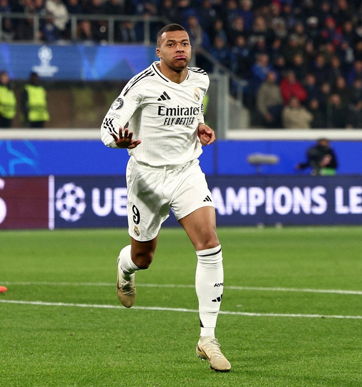 Fastest to 50 UCL goals: Kylian Mbappe in 79 goals | sportzpoint.com