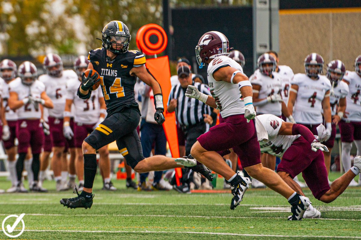 Headed back to Wisco! I can’t wait to get to work. <a href="/CoachSten/">Craig Stenbroten</a> <a href="/UWOFootball/">UW-Oshkosh Football</a>