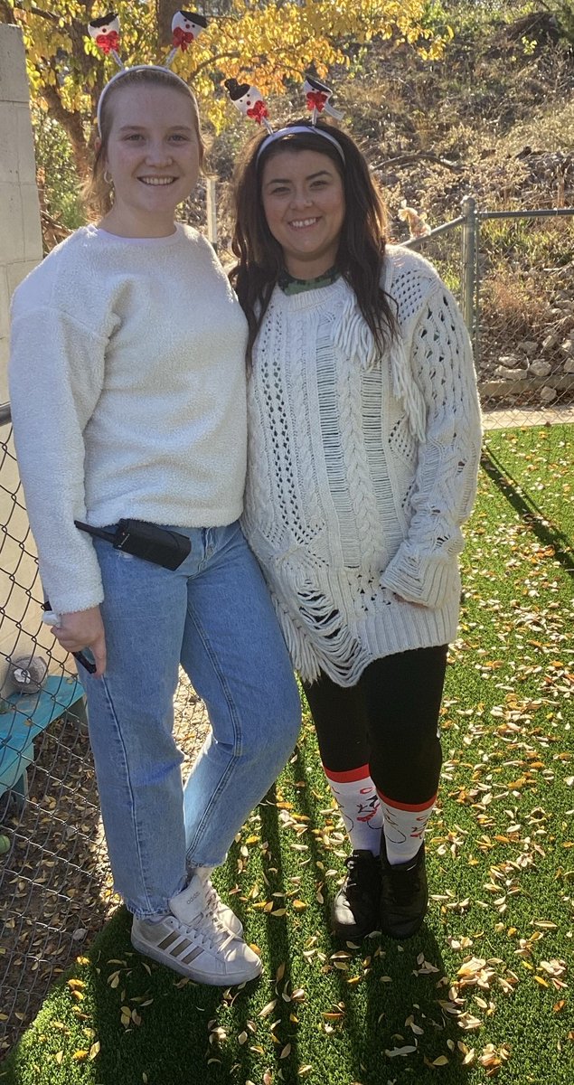 CornerstoneCAA's tweet image. ❄️ Snowman Day at #DecaturTX #HeadStart got cooler with Raechel Lara and Trinity Armstrong showing off their frosty style. ⛄️ We’re pretty sure Frosty himself would tip his hat to these looks! 🎩🎄 
"HAPPY BIRTHDAY" (iykyk) @NatlHeadStart