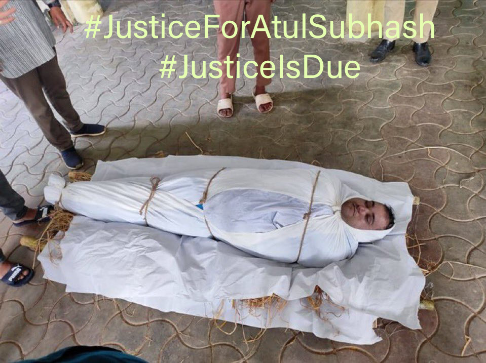 uttkarsh81's tweet photo. Would you have the COURAGE to take your own life..
To save your loved ones from constant POLICE & JUDICIAL HARASSMENT?
Think twice before calling those who do "WEAK".
#JusticeIsDue
#1LacMenMurdered
#JusticeForAtulSubhash
#StopFakeCases https://t.co/xBe6hyhHsn