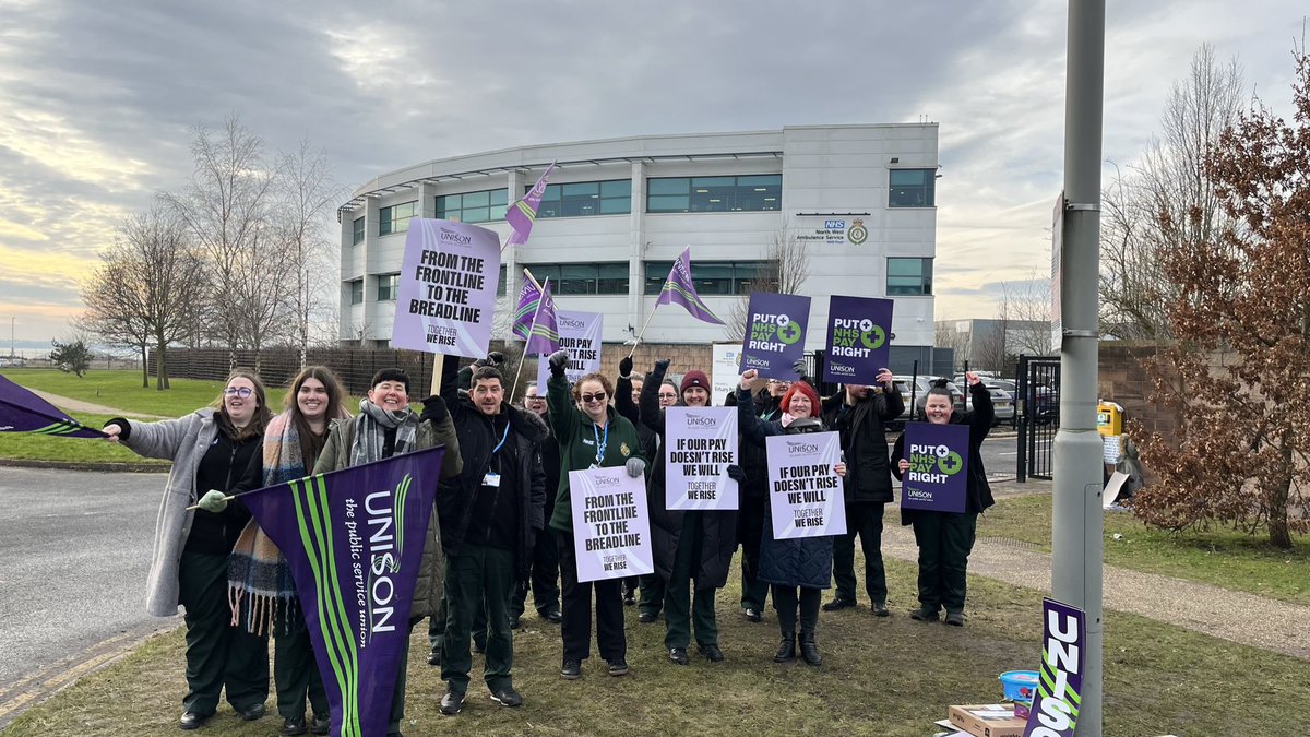 2.8% is an insult to our health workers. Health care assistants have been striking up and down the country and winning regrading and improved pay. Winning pay for our members and putting resources into our branches will be my top priority if elected Gen Sec