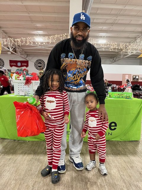 AllianceCU's tweet photo. Wentzville staff attended Cookies with Santa at UAW Local 2250 in Wentzville on Sunday, December 8. We handed out toys, candy, and had a drawing for a Family Game Night basket.
https://t.co/AvDsruywmK https://t.co/c60FpuDmmL