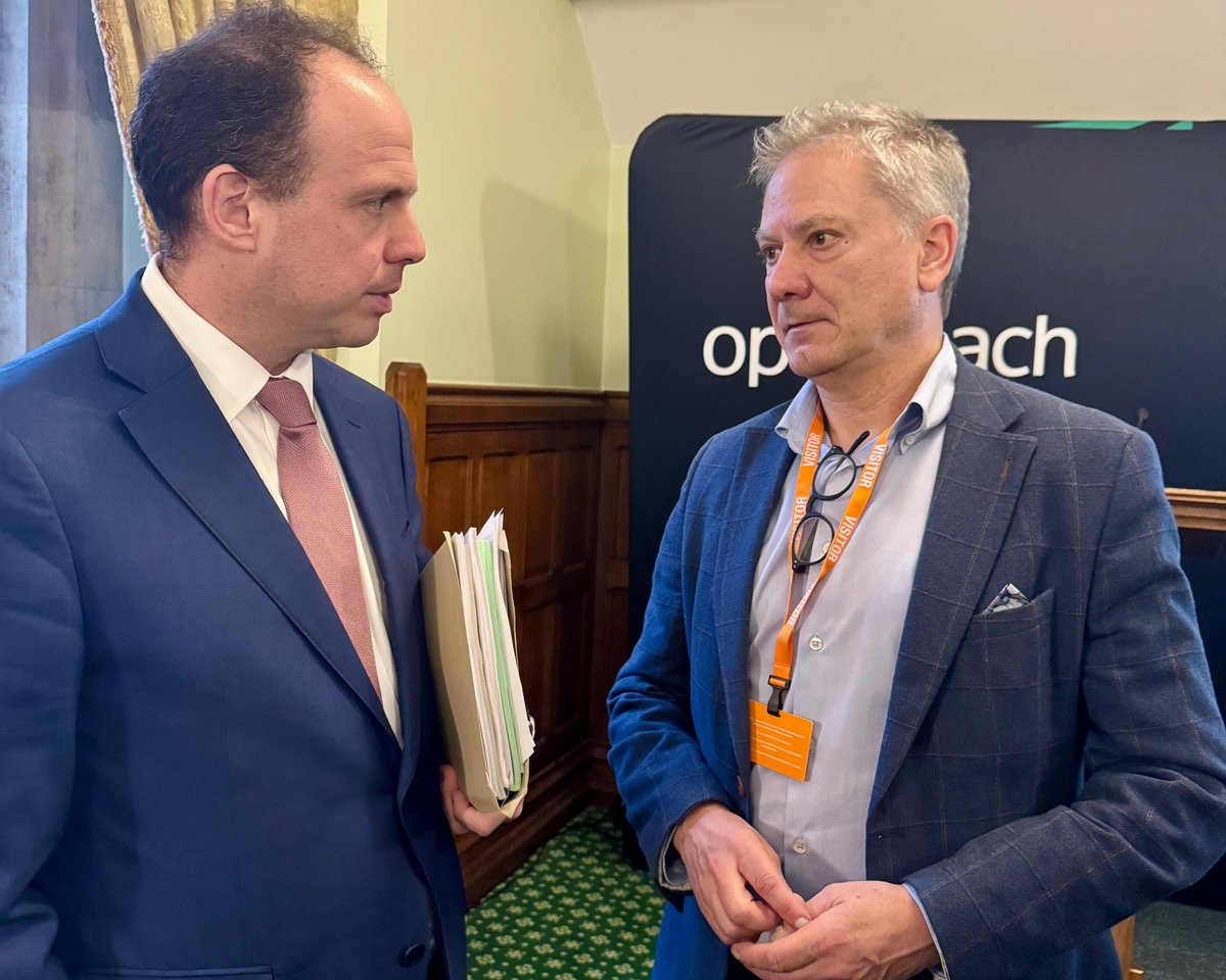 Earlier I met with Openreach’s CEO, Clive Selley, and addressed the room on Openreach’s drive to enhance connectivity across the UK.
~
Having fast and widespread access to broadband across the country is vital and we need faster rollout across Mid Bucks communities.