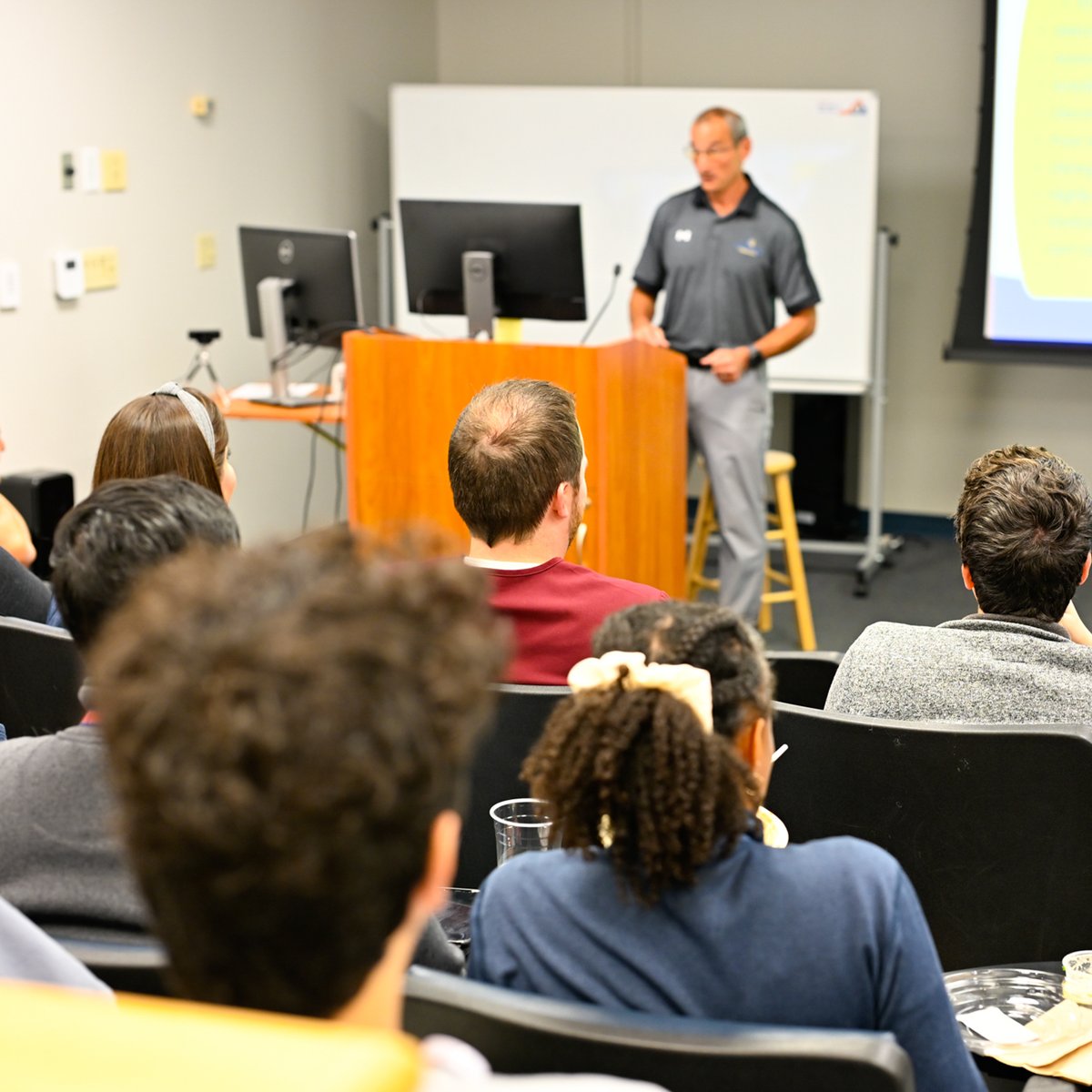UVARadiology's tweet photo. THANK YOU to our alumni, Dr. Jean-Martin Gingras, class of 2017, and Dr. Paul Kuperman, class of 2003 from Carolina Radiology for the insightful lecture "What do you want to be when you grow up?"!
#radiology #radres #education #medschool #radlife #uva @uvamedalum https://t.co/TIeebMoX0T