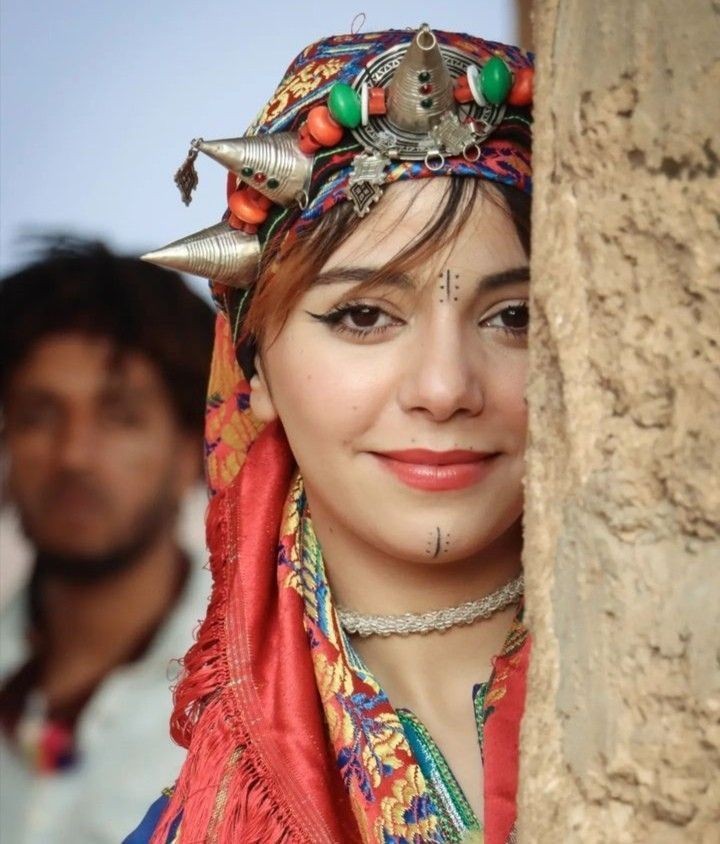 azaleatlas's tweet photo. @NaillyCoh @tanadoucht Statue of Liberty inspired by Moroccan Amazigh Culture & traditions 😍🇲🇦👑
#moroccanamazightiara #moroccanamazighculture #MoroccanAmazighHeritage #moroccanlifestyle #moroccanjewelry #moroccanamazighiwoman #moroccantribes #kingdomofmorocco #kingdomoflight #ImperialMorocco #Morocco https://t.co/rGn7CNTPEp