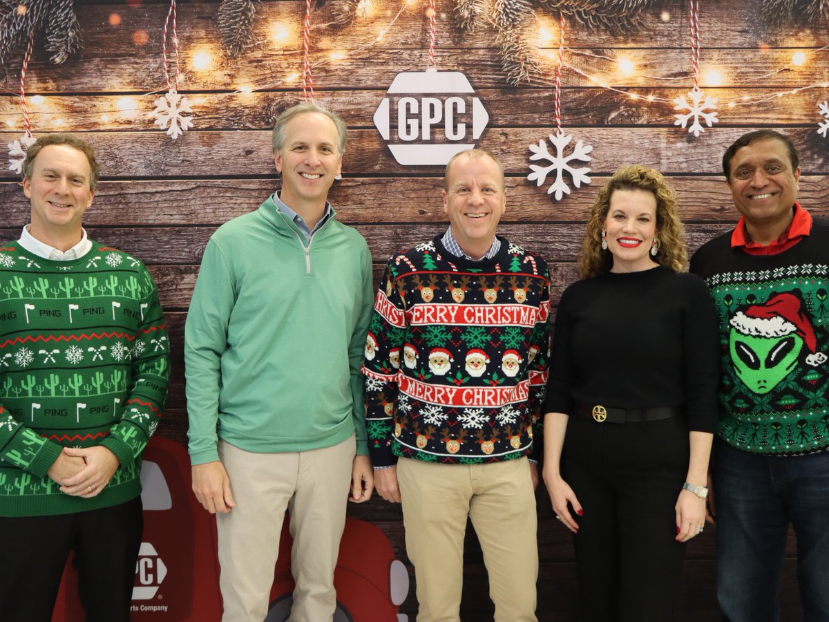 genuinepartsco's tweet photo. At our Atlanta Campus, we recently transformed our space into an old-fashioned candy store for our annual holiday luncheon. The festive atmosphere was filled with warmth and joy, bringing our teammates together to celebrate the holiday season in style!
#LifeAtGPC #OneGPC https://t.co/dCNIpoCZyU