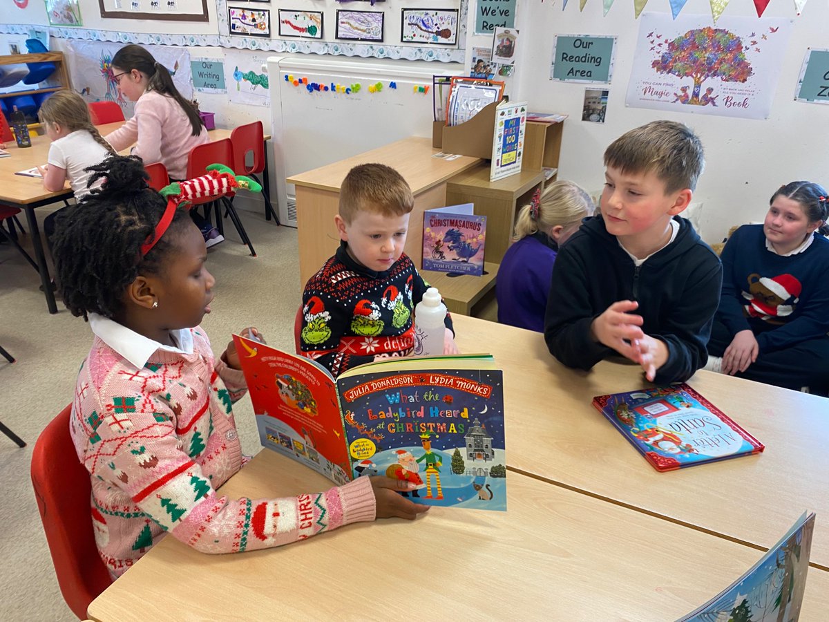 BoghallPSch's tweet photo. Primary 5 paired up with Primary 1 today to share some Christmas stories with them! Primary 5 did some great reading aloud and Primary 1 were super listeners! Well done! ππΌ π π @wl_literacy #BPSRRS https://t.co/1KJvMDmCCr