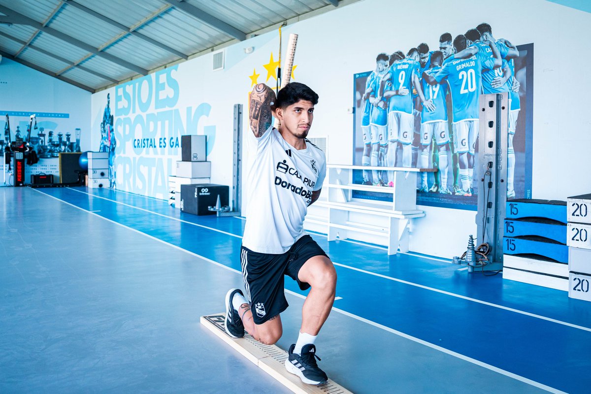 ClubSCristal's tweet photo. 💪 Evaluaciones funcionales.

✅ Pretemporada 2025.

#FuerzaCristal https://t.co/JctV5EifA1