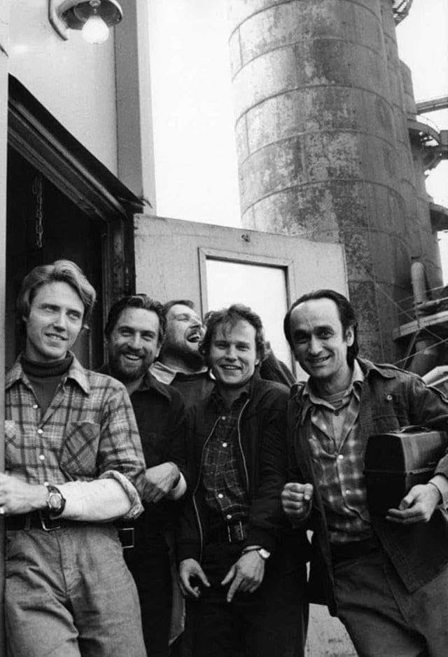 Exuccc's tweet photo. Behind the scenes of "The Deer hunter", 1978. https://t.co/kVFebaIeQc