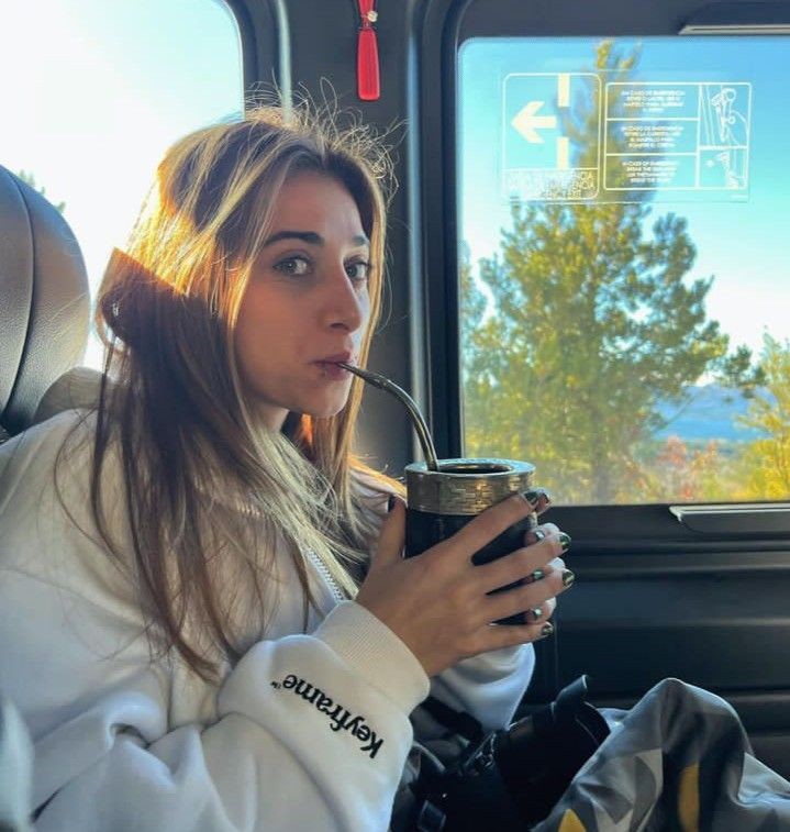 so ୨ৎ penitas cantado por mora bianchi tweet media