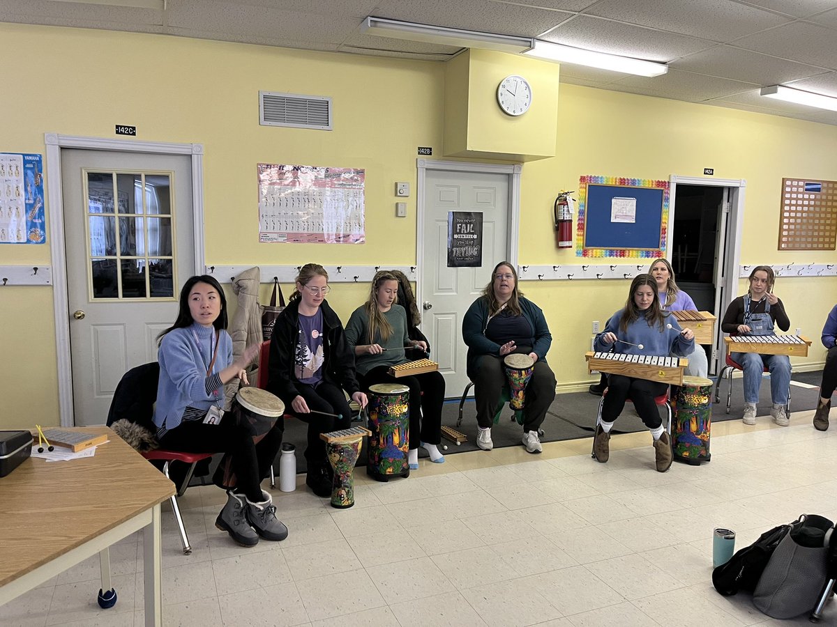 It was a fantastic day of musical experiences with our newest <a href="/SCDSB_Schools/">Simcoe County District School Board</a> Music Teachers!🎶 
Thanks for hosting <a href="/HuroniaCES/">Huronia Centennial S</a> <a href="/cmcginnis23/">Cheryl McGinnis</a> and thanks to <a href="/MusicplayTV/">Musicplay</a> for the supportive overview.