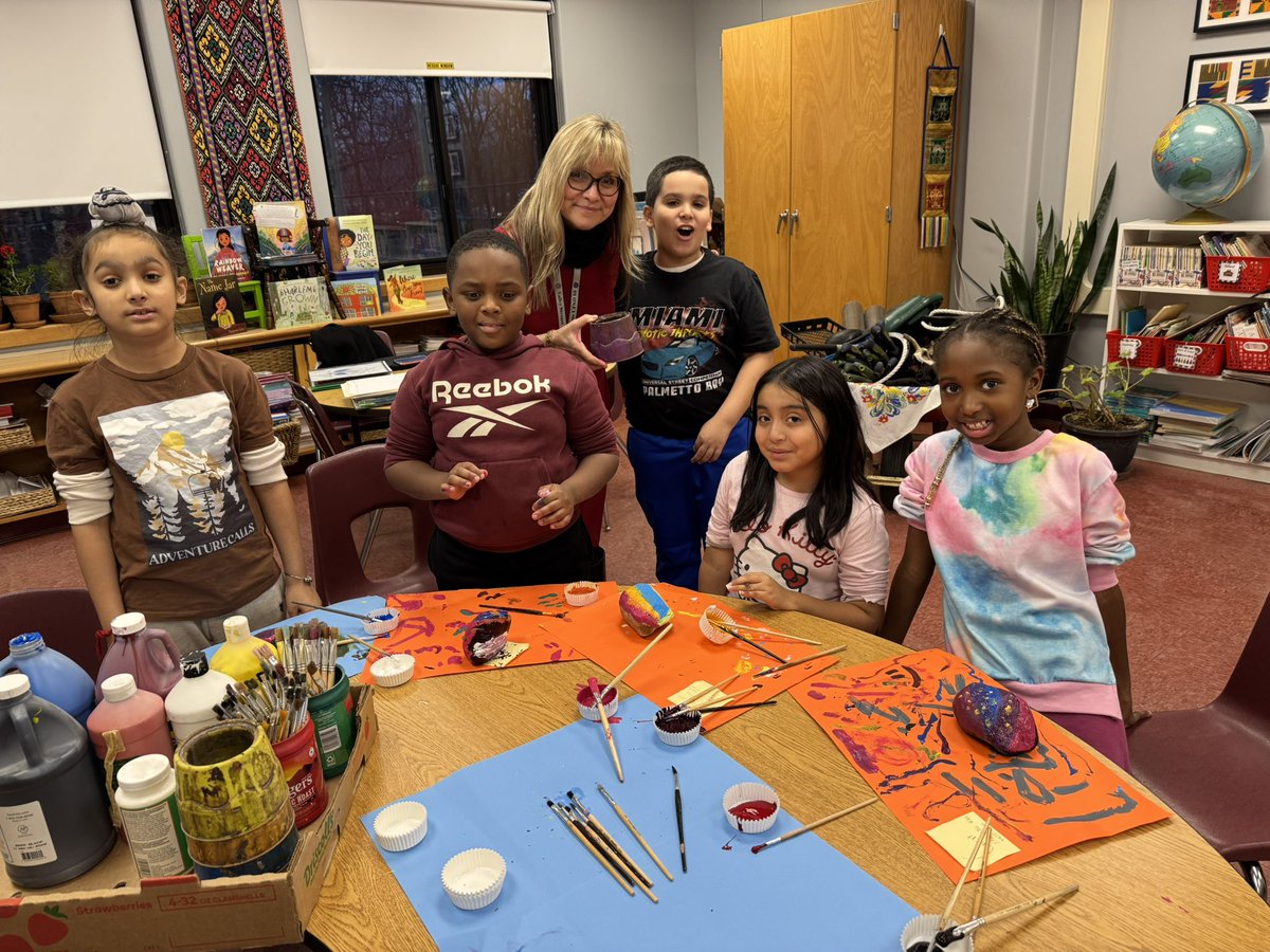 Ms. Barnick and her gardening club painting rocks! <a href="/HowellRoadVS13/">Howell Road Elementary School</a> <a href="/PEBarnick/">Paula Barnick</a>