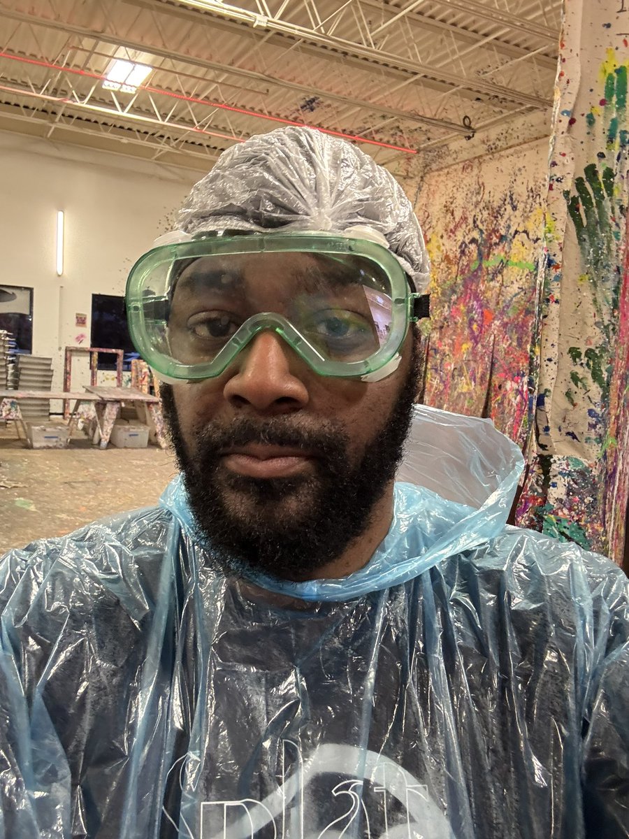 crazeerayzee's tweet image. Leadership needs a break too! Our annual Holiday Manager outing! This year we went to The Splatter Studio to release built up frustrations by using art!!! #HappyHolidays #teambuilding #managementlife #leasership #weneedabreaktoo