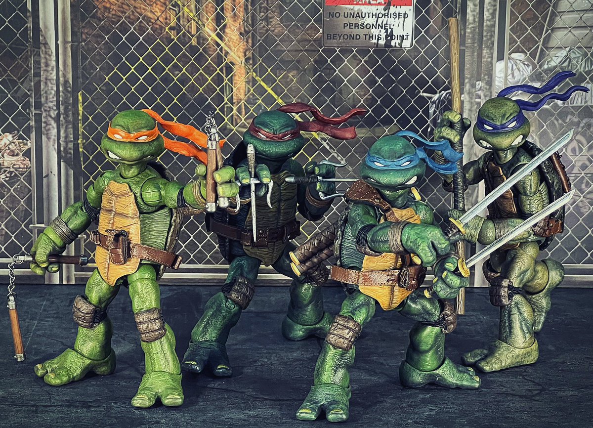 Happy #TurtleTuesday to fellow TMNT collectors. Finally opened my <a href="/mezcotoyz/">Mezco Toyz</a> TMNT set &amp; loving them! Without a doubt, one of the greatest set ever made. I do wish more accessories were included(yes I know it’s already loaded😅) considering the very steep price.
