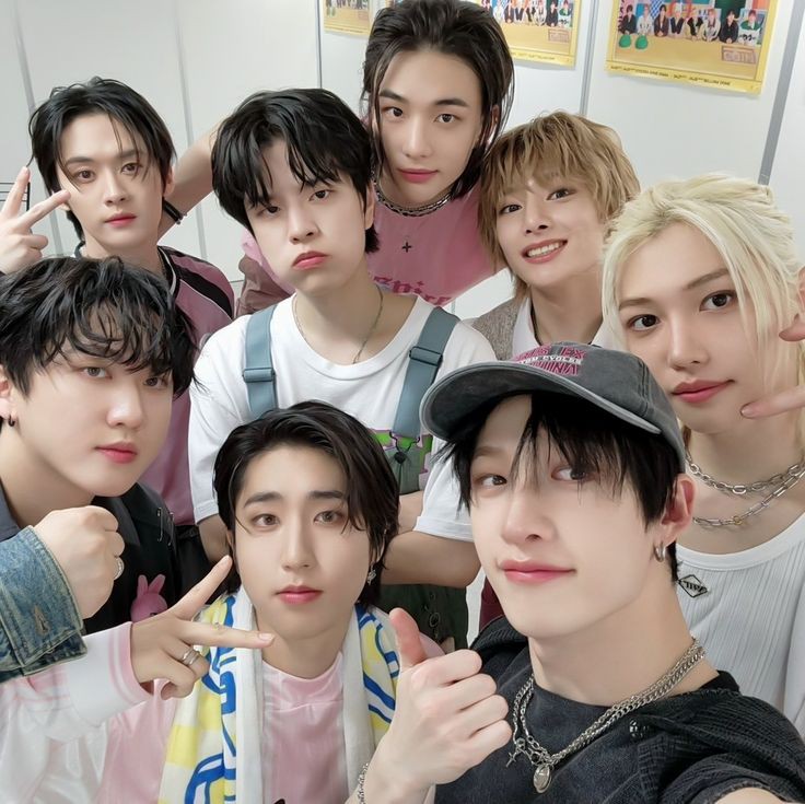 btskz_pics's tweet photo. ❤️💜 https://t.co/BMxpz8gUZ7