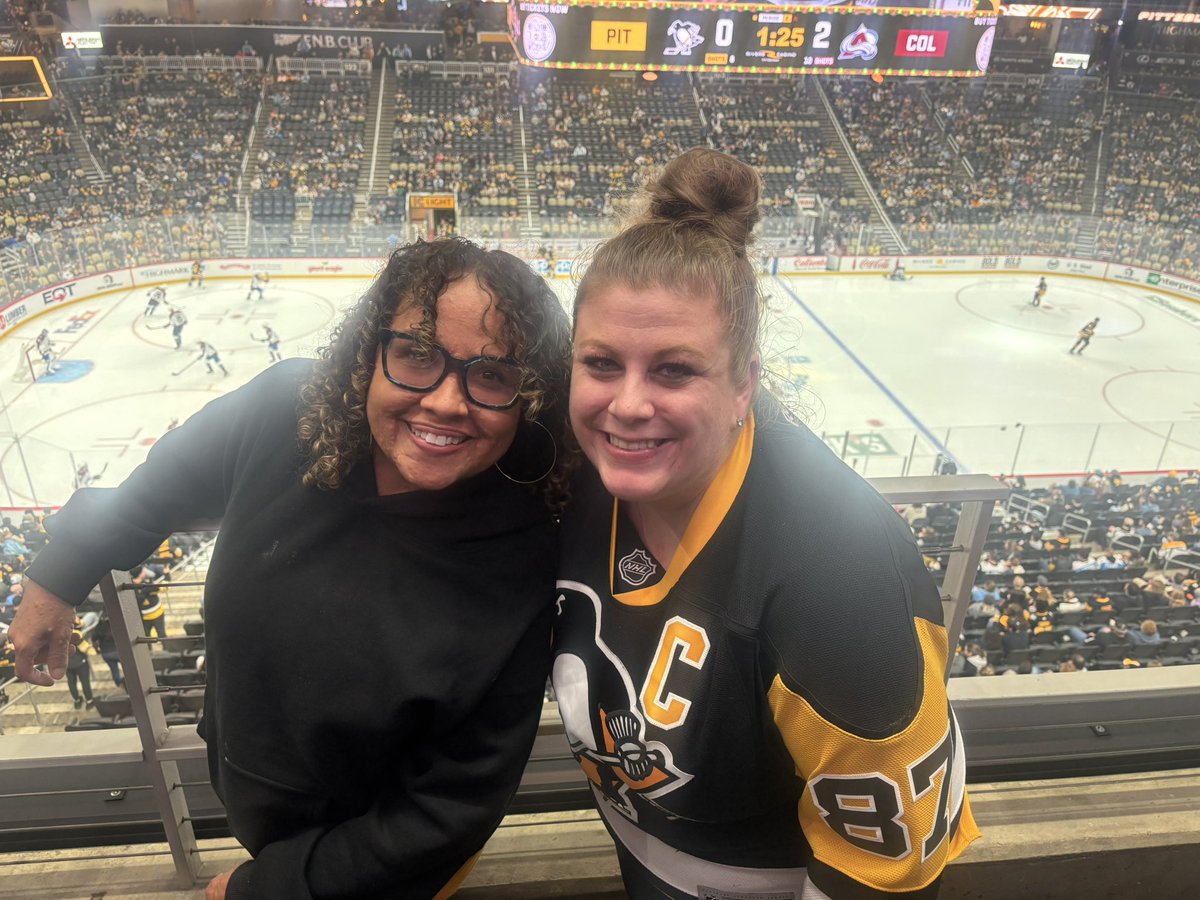 DocWatt1's tweet photo. Thanks western region @PSEA and @Highmark_BCBS for the pens tickets on educator appreciation night - and thanks to my bestie, Monica for bringing me into the suite life! 🐧❤️ https://t.co/T9Bo1vxCE3