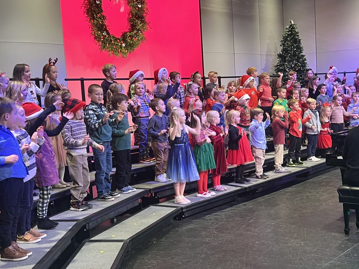 It’s winter concert season and it’s just my favorite! Thank you to Sophie Walker and all the staff volunteers! Core memories made for everyone!
