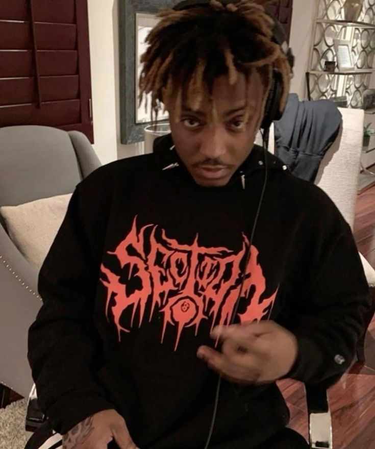 khatserv's tweet photo. Juice WRLD is better than Michael Jackson btw https://t.co/ow4hTKrv3N