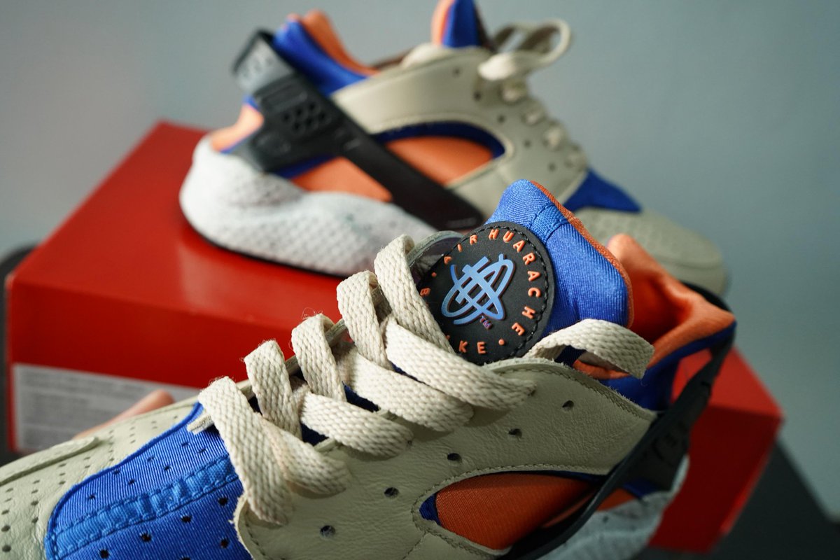 irhamka's tweet photo. Mencari Pemilik Baru. 💖 Preloved Nike Air Huarache Mowabb Rattan &amp; Hyper Royal. Kondisi 99%. Barang ciamik banget. 👌🏻🧡💙 https://t.co/NiXR3wKGeU