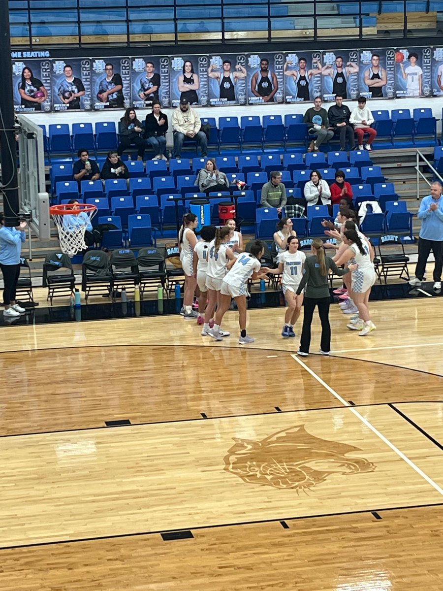 CoachCahillHD's tweet photo. First varsity start for @TCahill2028 tonight at home vs. Olentangy Orange. Great team win 58-45 @darbygbk. Tay finished with 11 points. Next up Dublin Jerome Friday. Keep grinding! https://t.co/QD8hTJapRH