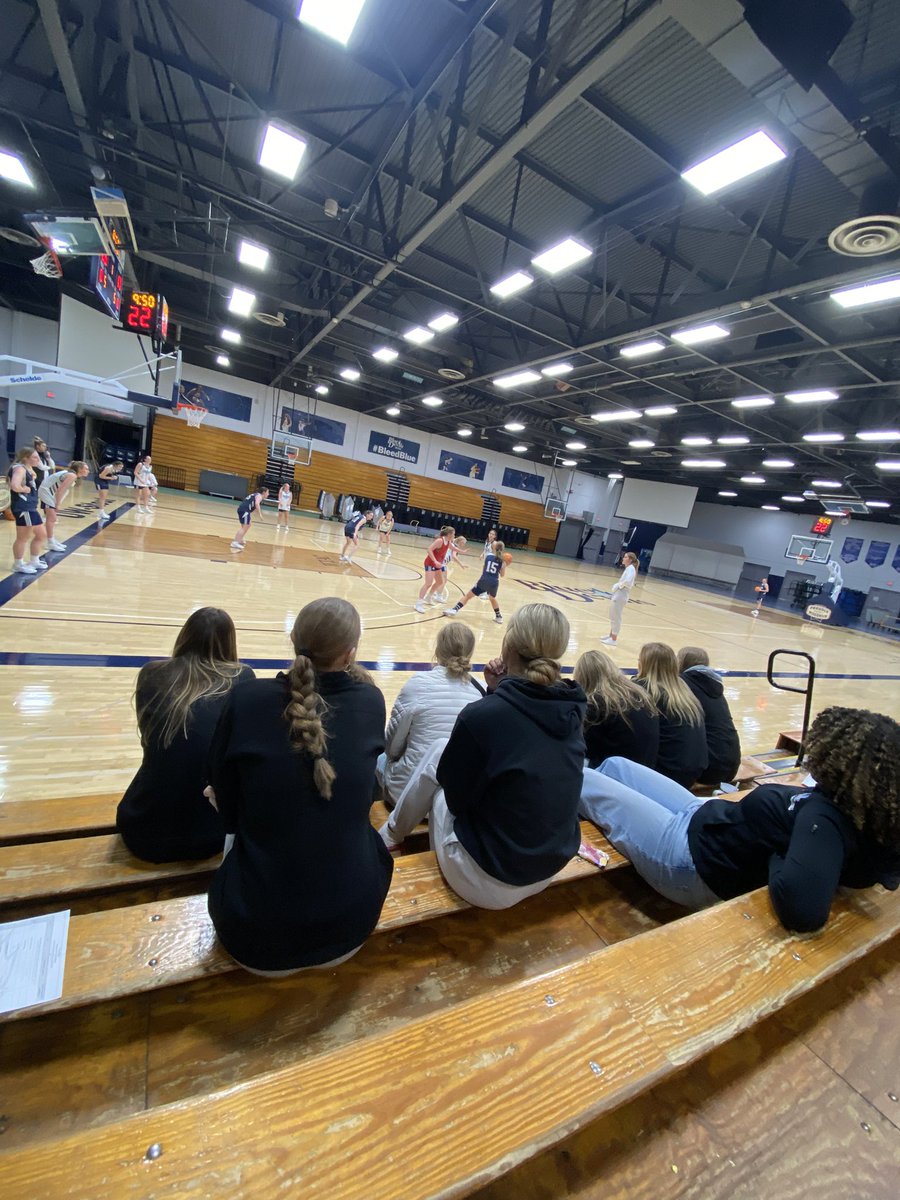 ECNorth_GBB (@ecnorth_gbb) on Twitter photo Varsity took a break from practice… to go watch practice!
Thanks for having us <a href="/BlueDevilsWBB/">UW-Stout Women’s Basketball</a> ! Varsity took a break from practice… to go watch practice!
Thanks for having us <a href="/BlueDevilsWBB/">UW-Stout Women’s Basketball</a> !