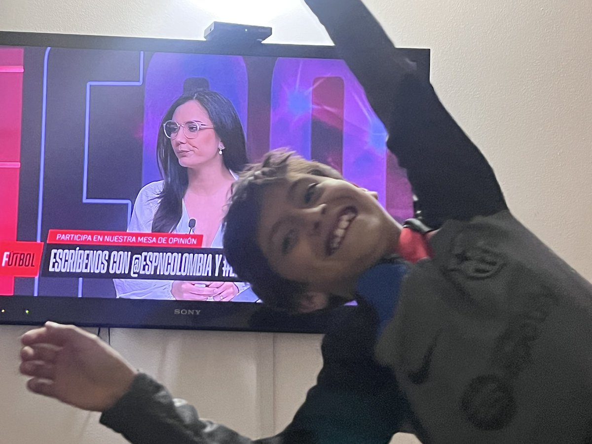 davian66's tweet photo. @ESPNColombia saludos a todo en el programa. #ESPNF90Colombia #LaLiga 
Bendiciones https://t.co/b2U7IrgNYR